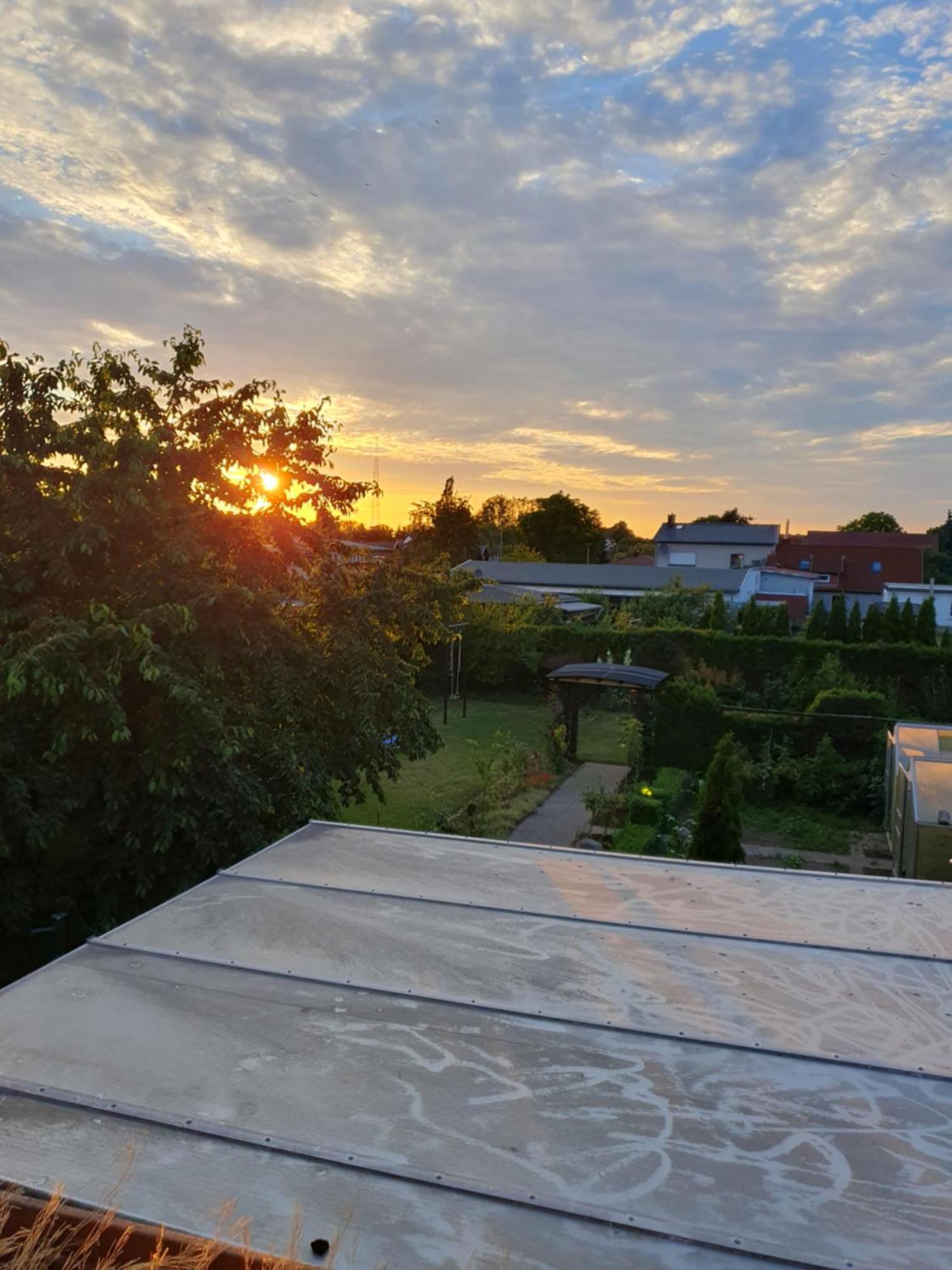 Neumuehler Hof- Ferienwohnung "Benjamin" Mit Grosser Privater Dachterasse Und Guter Anbindung In Die City Schwerin  Eksteriør bilde